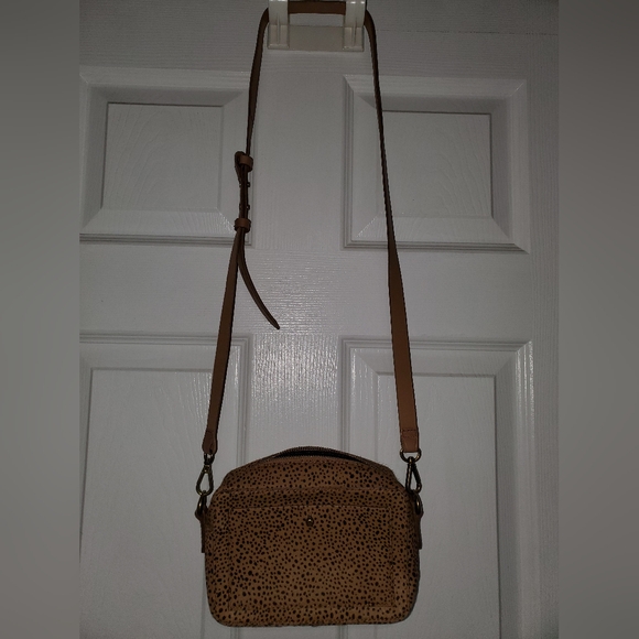 Madewell Transport Camera Bag in Dotted Calf Hair - Picture 6 of 6